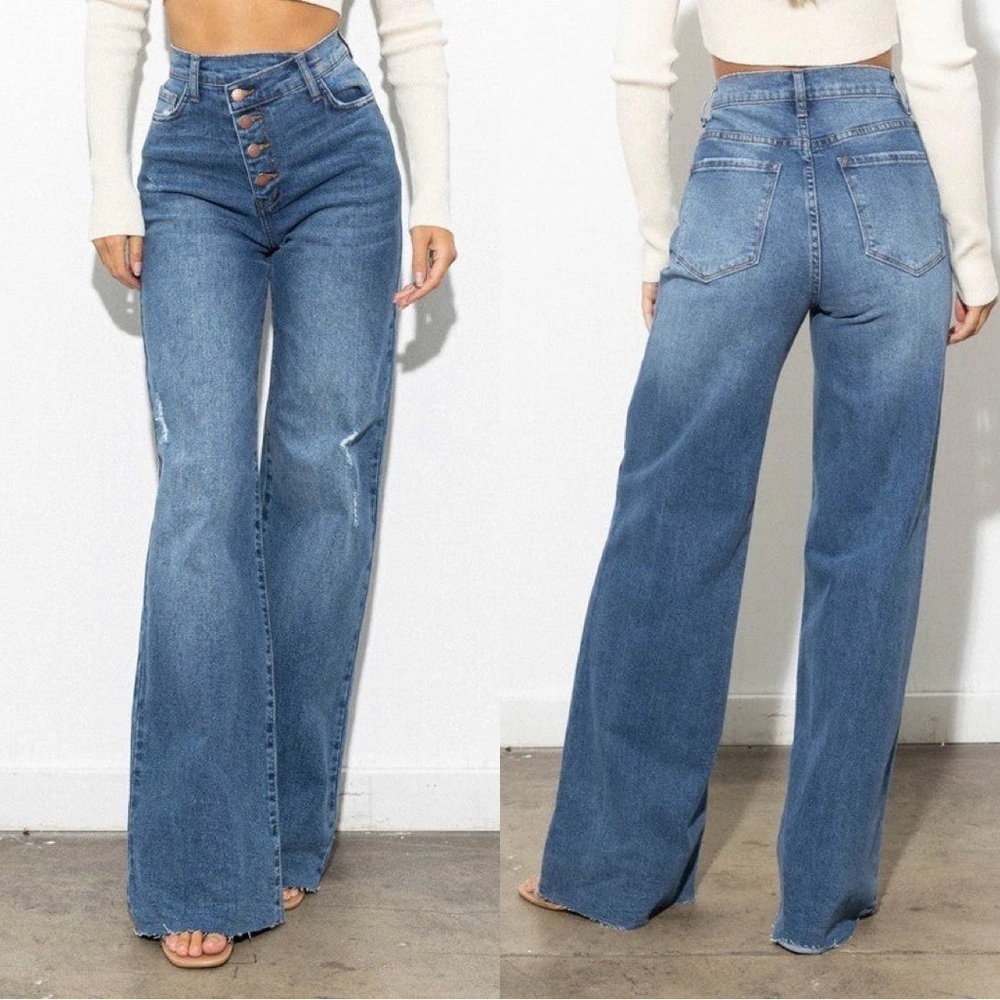 NWT Vibrant M.I.U Criss cross High Waisted Wide leg Raw Hem jeans Size: 27